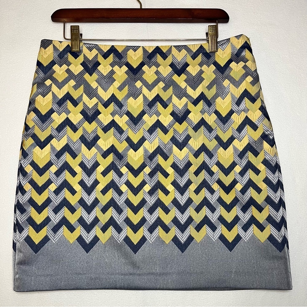 MSSP Chevron Pattern Preppy Feminine, Office Mini Skirt in Yellow and Gray Sz 4